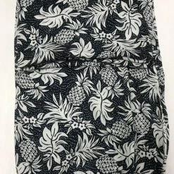 OZ RESORT Rayon Sarong Pineapple Patterned Fringed Sarong Black/White