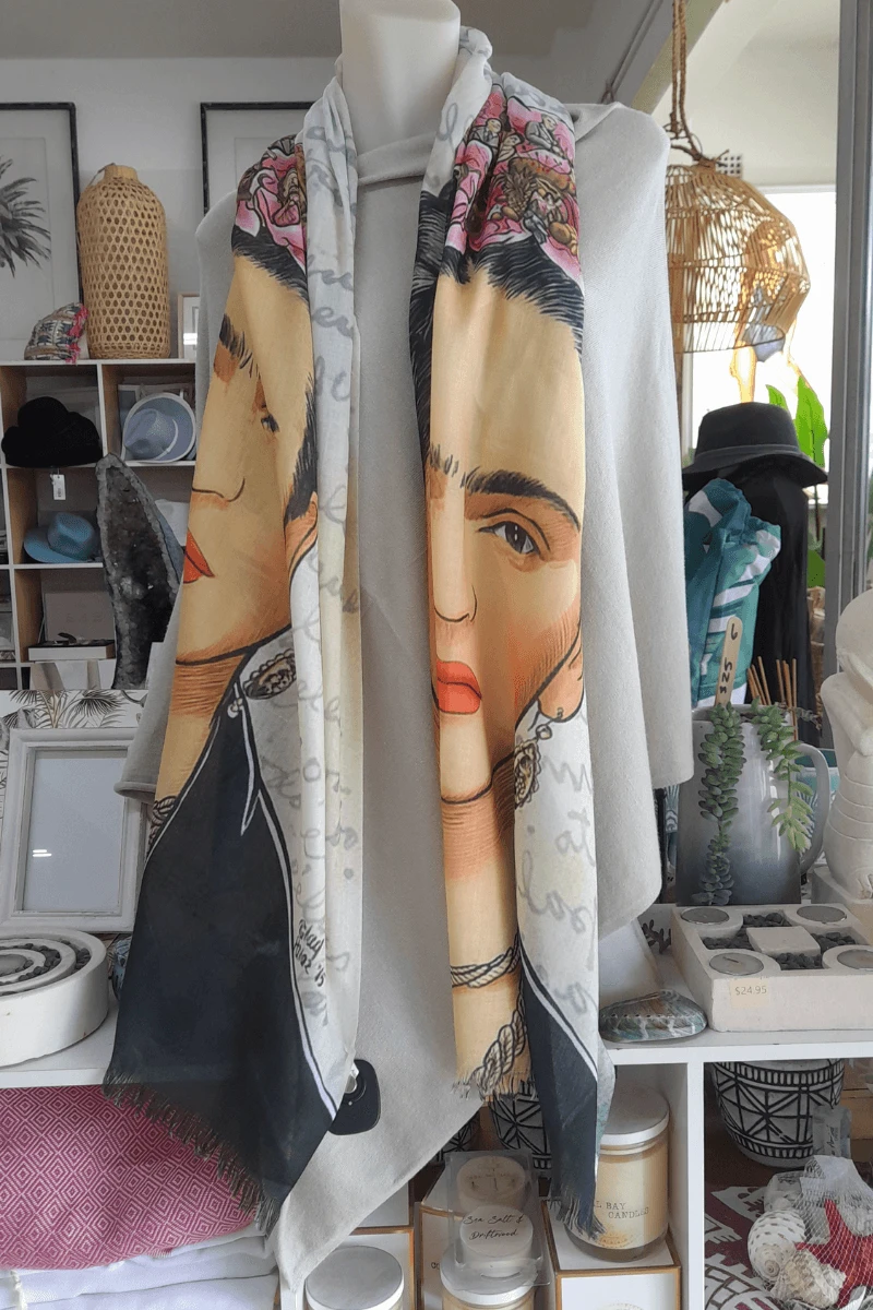 Zura Frida Kahlo 100% Cotton Scarf - Pink Roses In Hair - Image 3