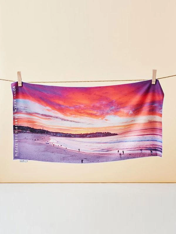 Destination Towels - Bondi Inferno Sand Free Beach Towel - Image 3
