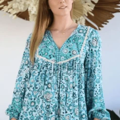 S0485-86 Salty Bright Blue And Green Long Sleeve Top