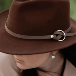 Sundaise Ryan Panama Suede Buckle Wool Felt Hat - Coffee